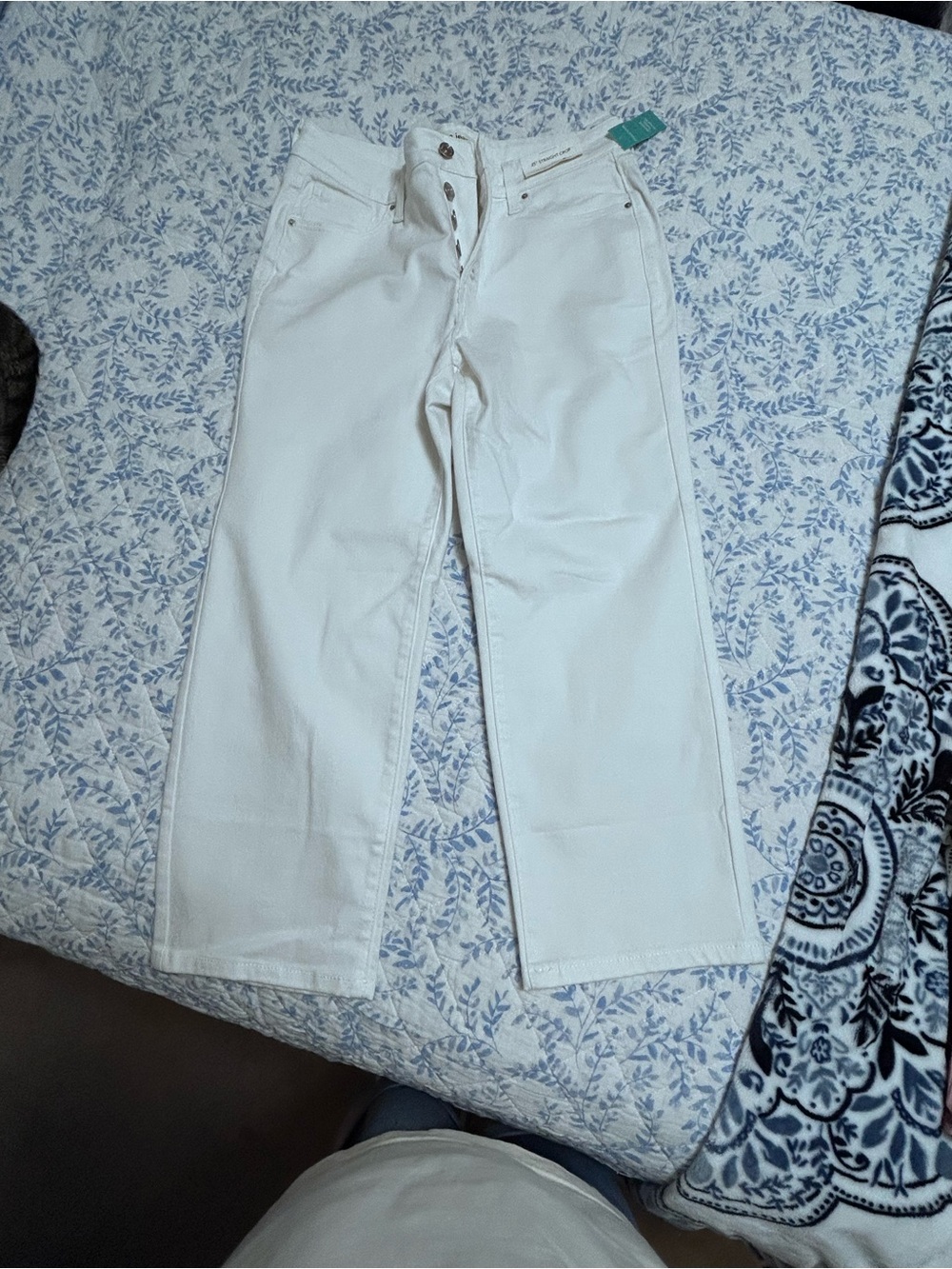 Maurices White Straight-Leg Jeans